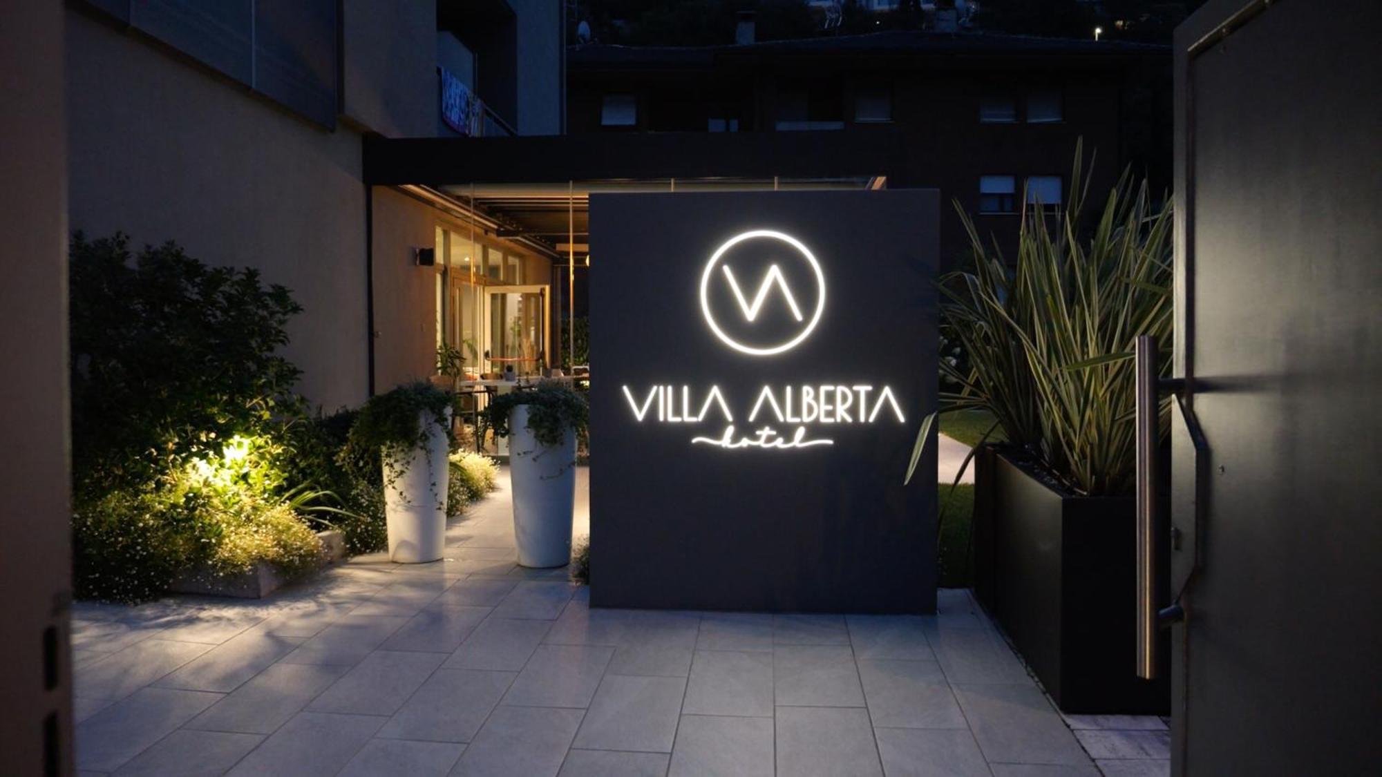 נאגו Hotel Villa Alberta מראה חיצוני תמונה