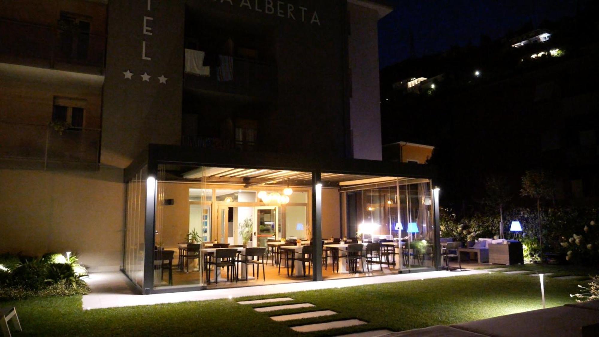נאגו Hotel Villa Alberta מראה חיצוני תמונה