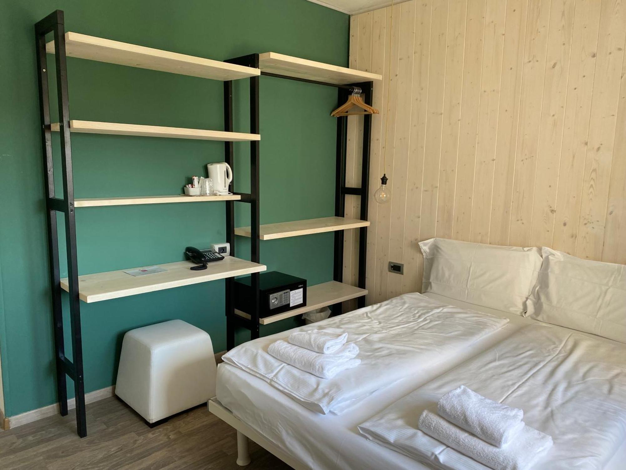 נאגו Hotel Villa Alberta מראה חיצוני תמונה