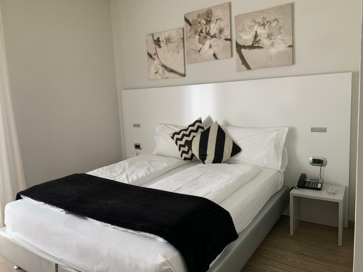 נאגו Hotel Villa Alberta מראה חיצוני תמונה